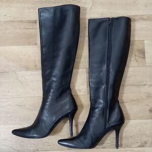 Stuart Weitzman Knee High Boots Black Leather Side Zip Pointed Toe Stiletto Heel